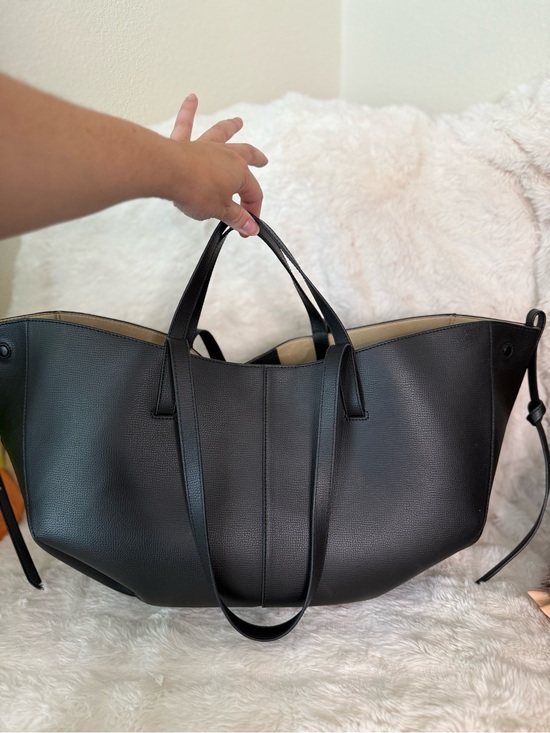 Polene Handbags - Polene Cyme tote